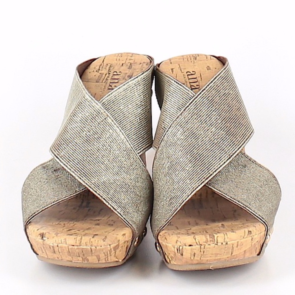 Women's size 8 wedges